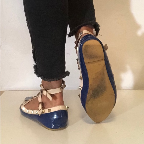 Blue / beige Vynil studded flats sz. 7 - Picture 4 of 13